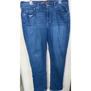 Levi’s Slim Fit Jean